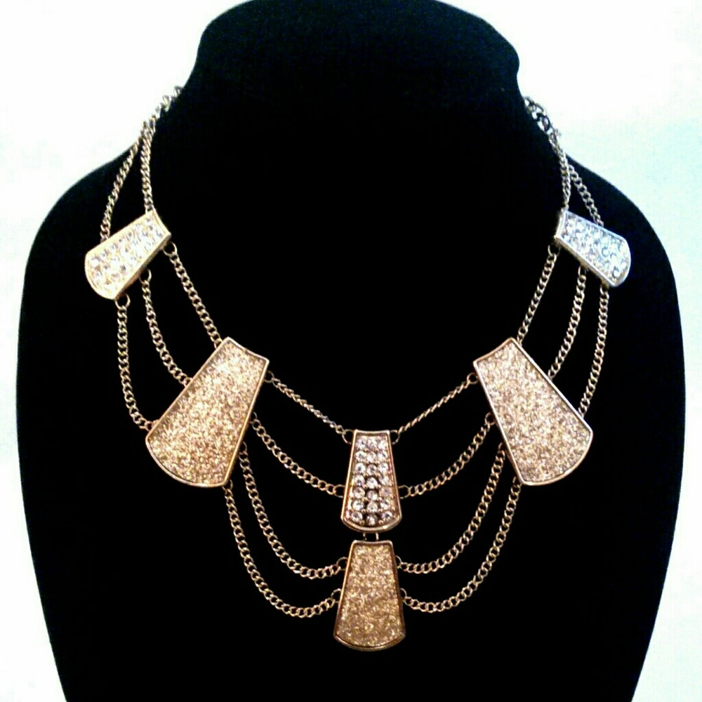 GUESS Gold Tone Rhinestone Glittery Bib Necklace *